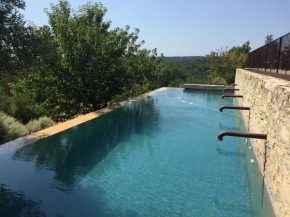 Гостиница La Bastide des Jonquets  Апт